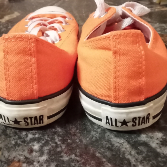 Converse - Picture 5 of 7